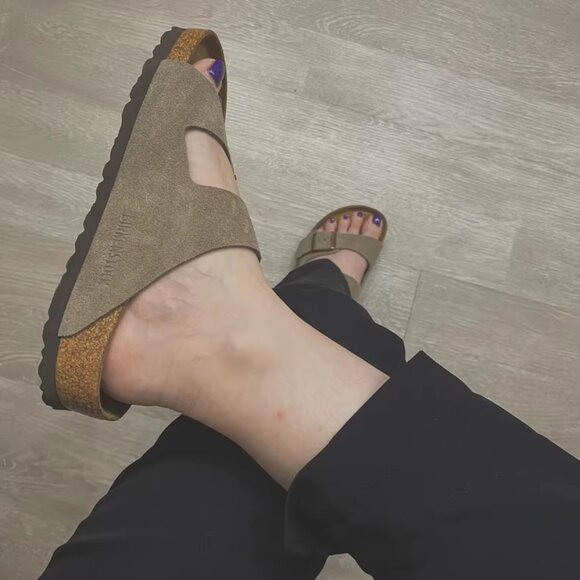 Birkenstock Arizona Sandals – Olive Green, Classic Comfort - Picture 5 of 5